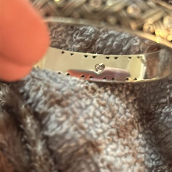 Brighton Swarovski crystals hinged bracelet with magnetic closure with pouch - Picture 5 of 6